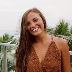 Meet your Posher, Amelia